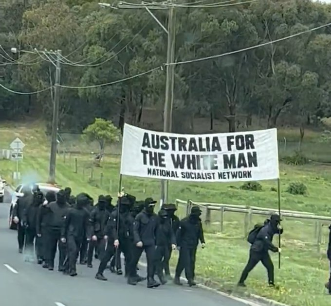 MaxwellColemann's tweet photo. The Ballarat coppers didn't seem to think it was a crime. https://t.co/xnsfUWlp9A