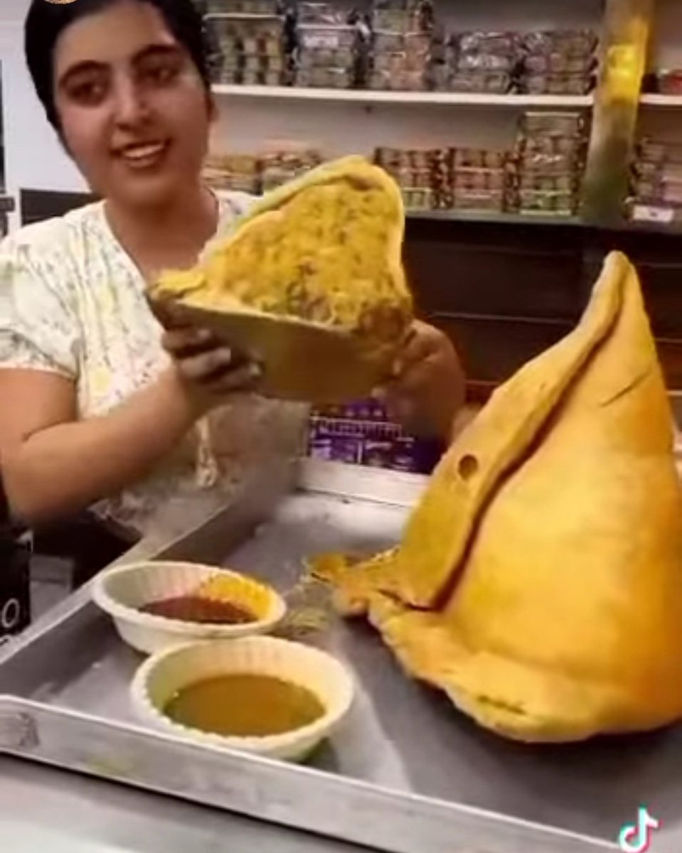 gallanttouch76's tweet photo. Giant Samosa
For single somasa lover
#FastFood
#samosa
#FastFriendsForever https://t.co/qcD2UPnill