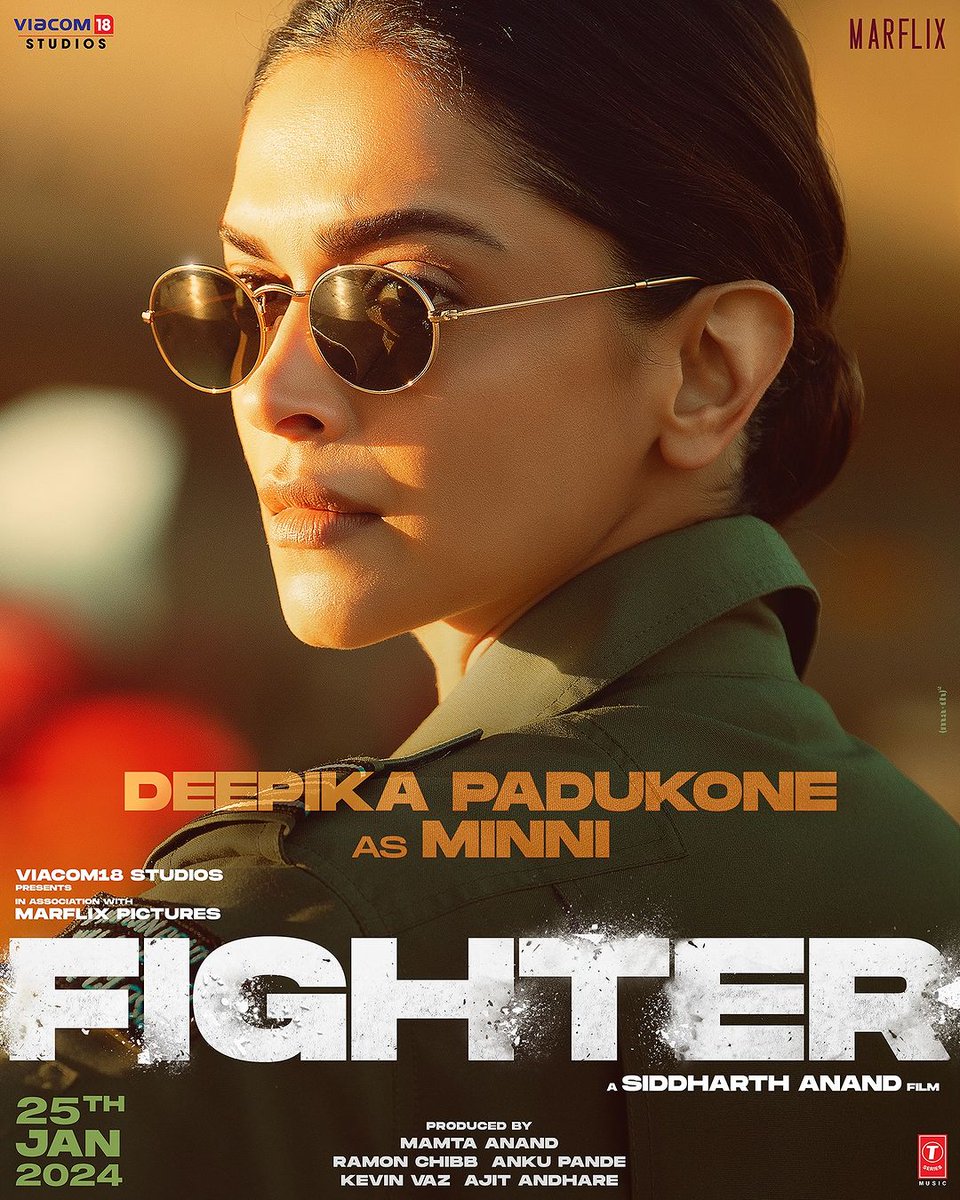 TeamDeepikaMY_'s tweet photo. Introducing Deepika Padukone as Squadron Leader Minal Rathore

Call Sign: Minni
Designation: Squadron Pilot 
Unit: Air Dragons

🔥🔥

Fighter in cinemas January 25th 2024

#FighterOn25thJan #Fighter https://t.co/o8b1hVYS71