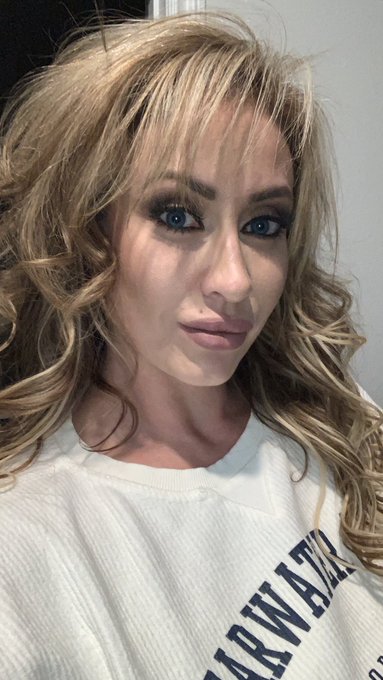 Taking voice and video calls all night. https://t.co/RqgRLBgvzr https://t.co/Km335XJwxu<a href="/tag/mvsales"class="tags"><span>#mvsales</span></a>