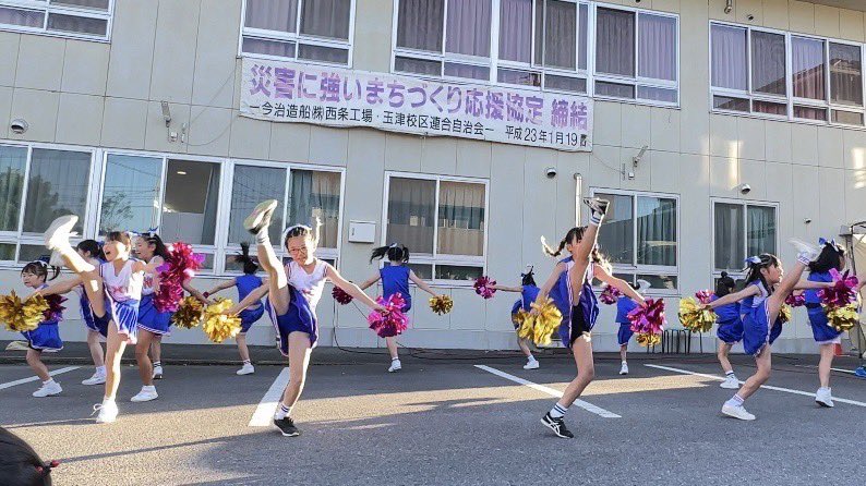 Ehime_pw's tweet image. 12.17 ＃愛媛プロレスビッグマッチ 

🔥 チアリーディングチーム登場 🔥

西条市の誇り、JET★STARSがビッグマッチを彩ります！✨ 14:40からパフォーマンス開始予定です👍 GONG前の特別なパフォーマンスをお見逃しなく！

感動、笑顔、パワーをお届けします！💖 #JETSTARS
 #愛媛プロレス