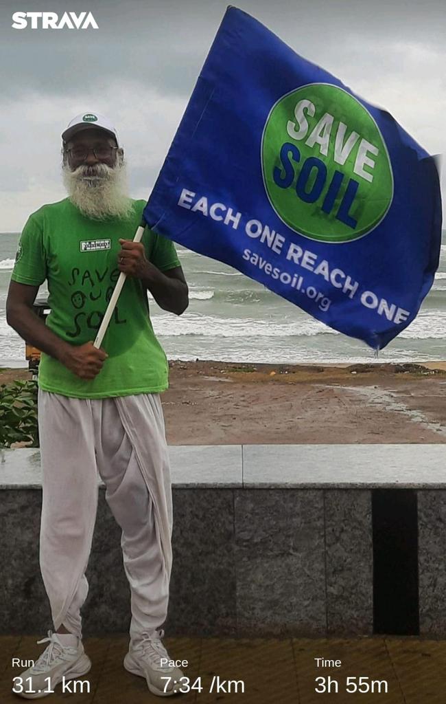 ishavizagsharma's tweet photo. My Running Career Best. All for Soil..
On this World Soil day ran 31km for #SaveSoil campaign &amp; reached 3,171kms
#Sadhguru addressing the World leaders @COP28_UAE
It's our responsibility to be part in what's needed until it manifested on Land.
#SaveSoilFixClimateChange @PMOIndia https://t.co/hsEgMiyD1n