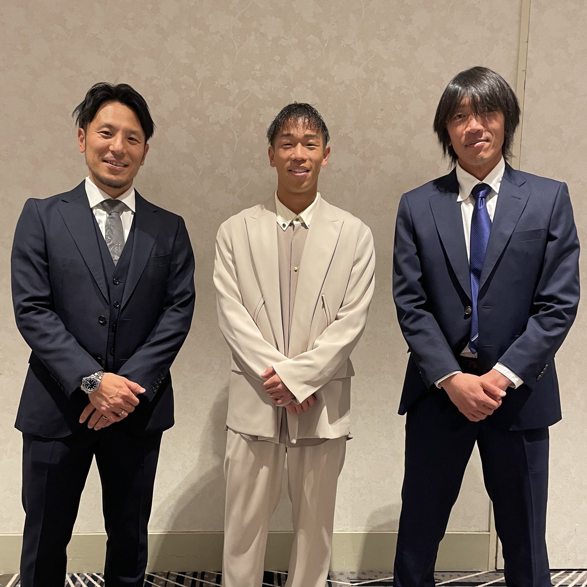 prompt_fmarinos's tweet photo. 今夜は2023 #Jリーグアウォーズ ✨

#fmarinos からも多くの関係者が参加します！

アウォーズの模様は、@DAZN_JPN とJリーグ公式YouTubeでライブ配信中！

DAZN見るならお得な年パスで▶︎ https://t.co/ZUAZCdyDSu https://t.co/VLD8XXc5qc