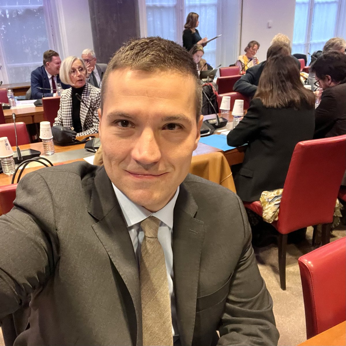 david_valence's tweet photo. Je rejoins aujourd’hui le Comité des finances locales, qui vient d’être renouvelé. J’y succède à @T_Cazenave. 
Merci à @YaelBRAUNPIVET de sa confiance et félicitations à @AndreLaignel, confirmé à sa présidence. https://t.co/gEHvZrkeEd