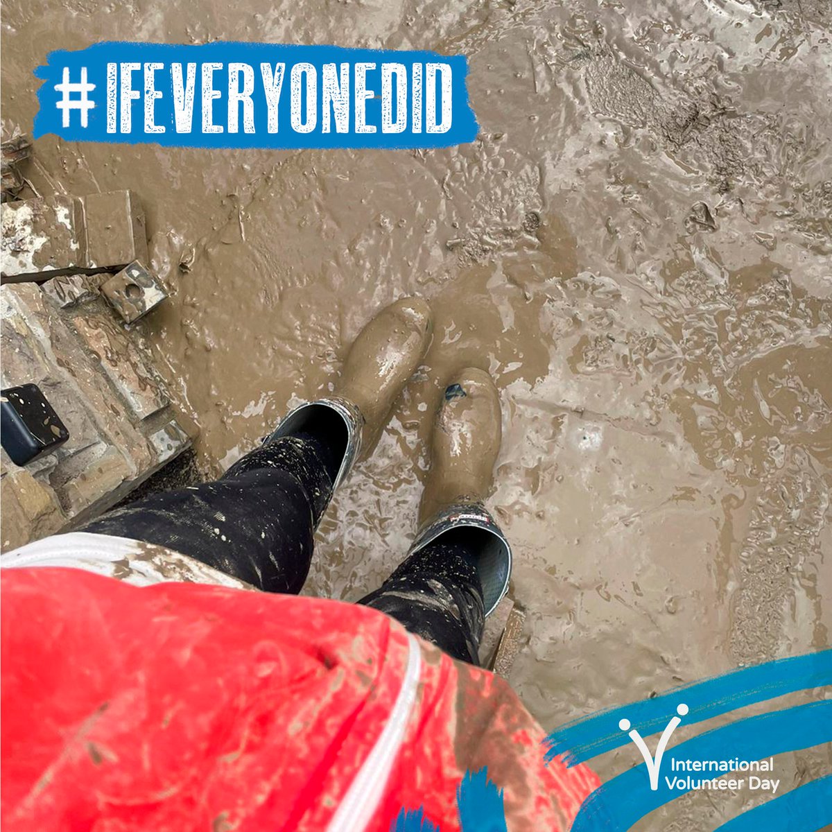 UNI_FIRENZE's tweet image. A seguito dell'alluvione la grande mobilitazione di #volontari, tra cui anche tanti #studentiUnifi, ci ha fatto capire ancora meglio che se ognuno fa la propria parte possiamo riuscire a rendere il mondo un posto migliore.
Grazie!
#Giornatadelvolontariato
#IfEveryoneDid #IVD2023