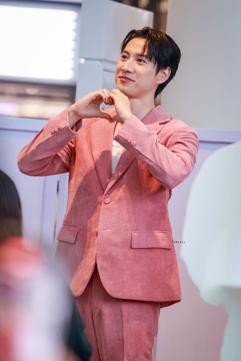 oasinus's tweet image. วาสนาฉันละวันนี้ … 
@brightrpp_ 

#ONESIAMxBright 
#SCBXNextTech
#SiamParagon 
#ilovesiam
#brightrpp