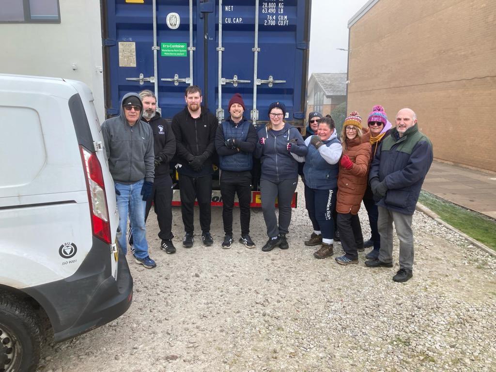 ProjectGambiaCL's tweet photo. Another container full of clothes, Xmas shoeboxes, school resources and equipment, baby packs was loaded on Saturday morning and is being shipped to The Gambia. Thanks to everyone who braved the cold to help load the container &amp; for all the fantastic donations we have received ❤️ https://t.co/mCqIy9dbk9