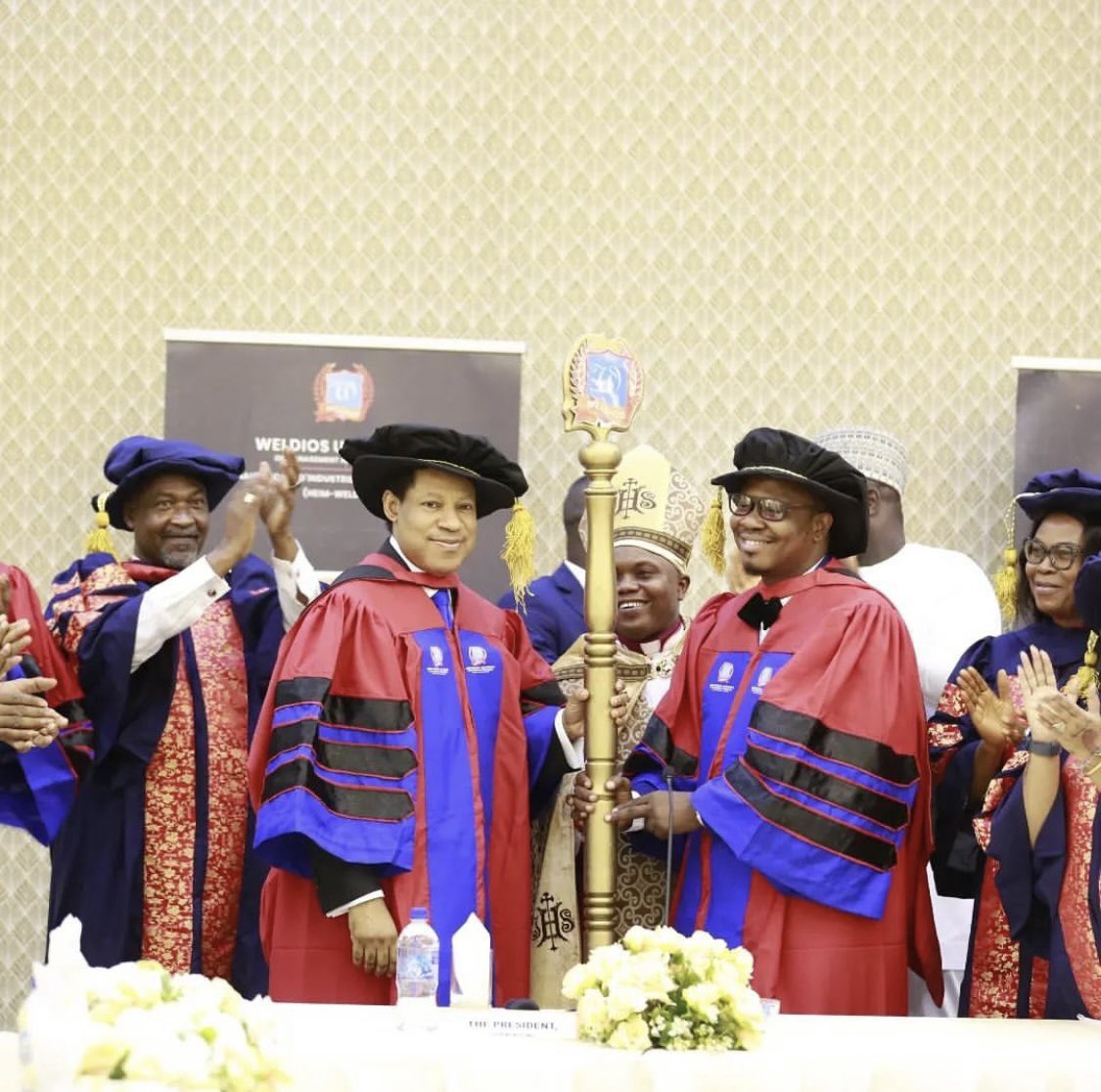 AldermanjoeKing's tweet photo. ‼️🚨BREAKING NEWS
Conferment of the prestigious titles of university Chancellor and Head of Government/Chairman of institution upon our beloved father, Rev (Dr) Chris Oyakhilome DSc DSc DD, at WELDIOS UNIVERSITY, Republic of Benin. 

#pastorchris #conferment #weldiosuniversity https://t.co/WljH84lqCc