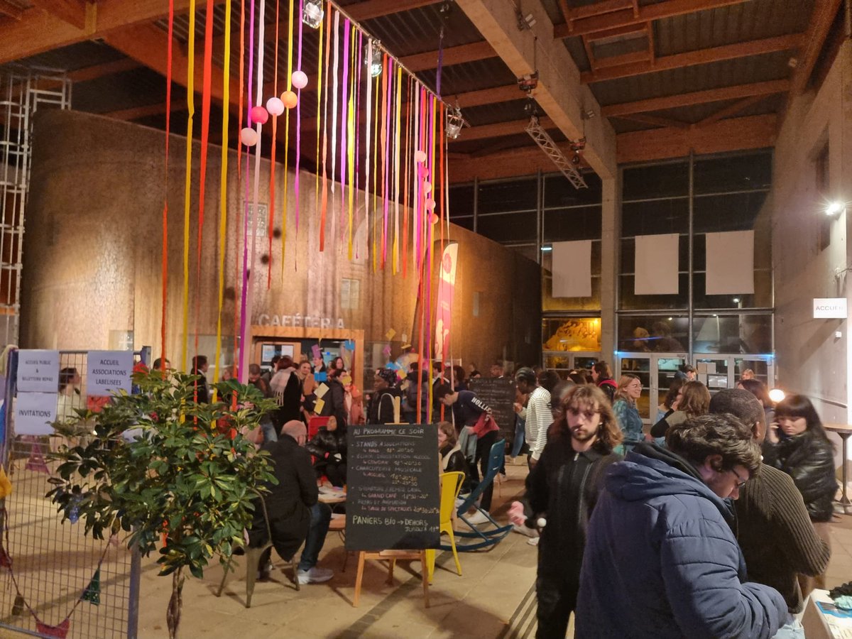 2/2 Occasion importante où <a href="/univpoitiers/">Université de Poitiers</a> a pu rappeler les actions déjà mises en place mais aussi futures en faveur de la réussite plurielle 🙏. 
🙏 <a href="/virginie_laval/">Virginie LAVAL</a>, <a href="/bosman_sasha/">Sasha Bosman</a>, Sybille Lajus pour leur soutien et bravo 👏👏 aux équipes de la MDE