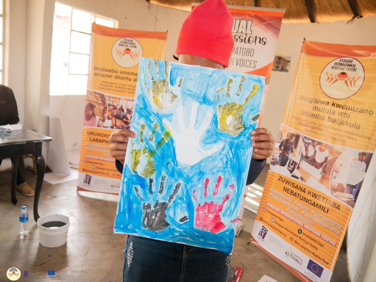 CulxureMag's tweet photo. #VEMYV 🧵: @amaguguheritage is currently implementing a project titled "Visual Expressions of Matobo Youth Voices" under the #CreativeACTIONs2 supported by the @culturefundzim and funded by the European Union. 

#CulxureMag https://t.co/iqmGIRAF2X