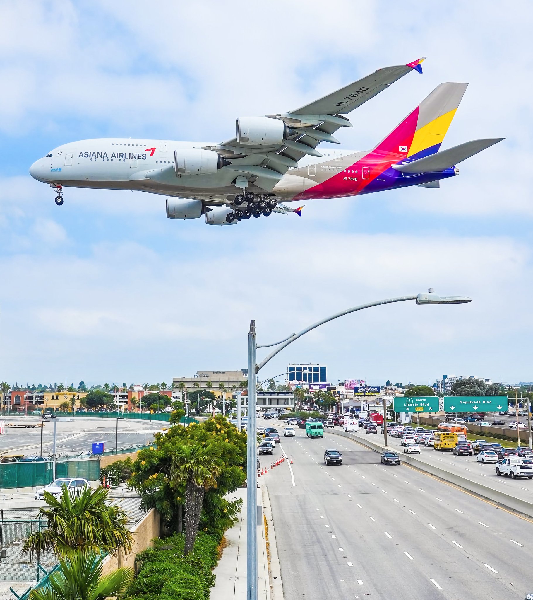 アオナ Photo of Asiana Airlines Boeing 777-200ER (HL7739) by David