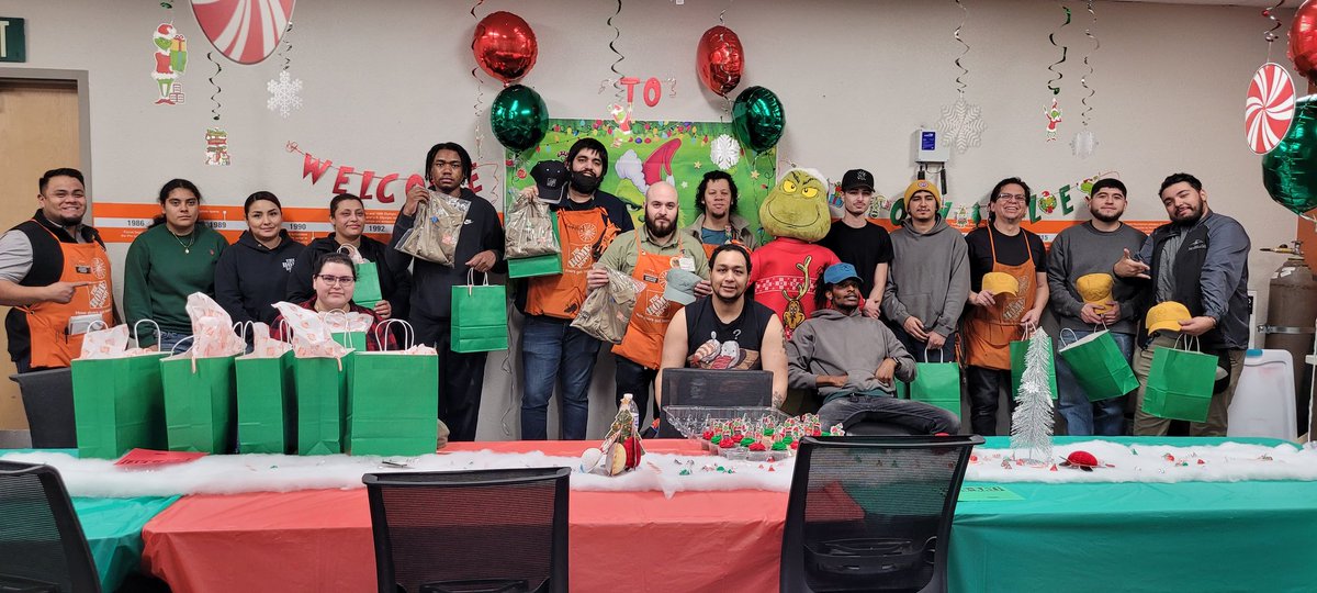 Anthony A (@hd_anthony1087) on Twitter photo Freight appreciation at 1087 HD!!! <a href="/MightyMoVal/">THD Team #1087</a> Freight appreciation at 1087 HD!!! <a href="/MightyMoVal/">THD Team #1087</a>