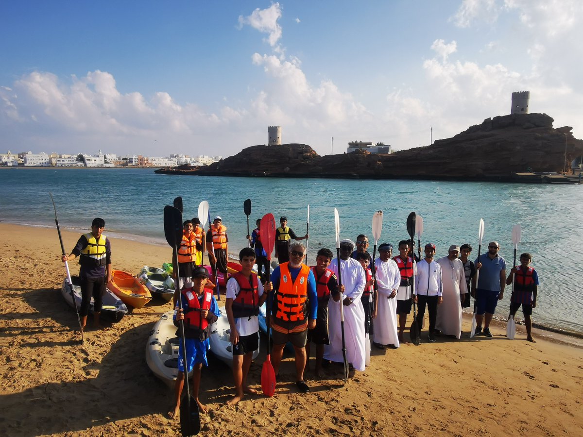 #شوية_رياضة ورياضة الكاياك على شاطئ خور البطح