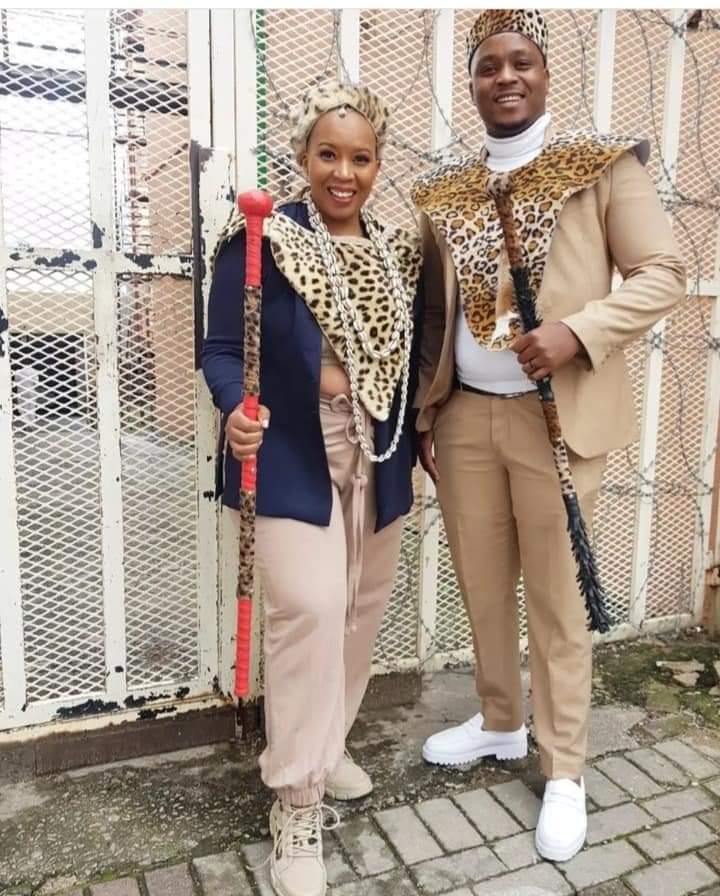 Zukiswa Sindiswa Gqwethakazi Vutela (Ndlovukati Dumizulu) and Macdonald Mahlogonolo Mailula (Mcool Chuene) are a healing couple based in Mpumanga and feature on <a href="/Mzansimagic/">Mzansi Magic</a> #ThokozaMuntuWami . Ndlovukati unguGobela onyuka ngesithunywa nangeButho. <a href="/zookeyzarling/">Ndlovukati Dumizulu</a> <a href="/MM_Mailula1/">Macdonald M Mailula (Mkhulu/Mcool Chuene)</a>