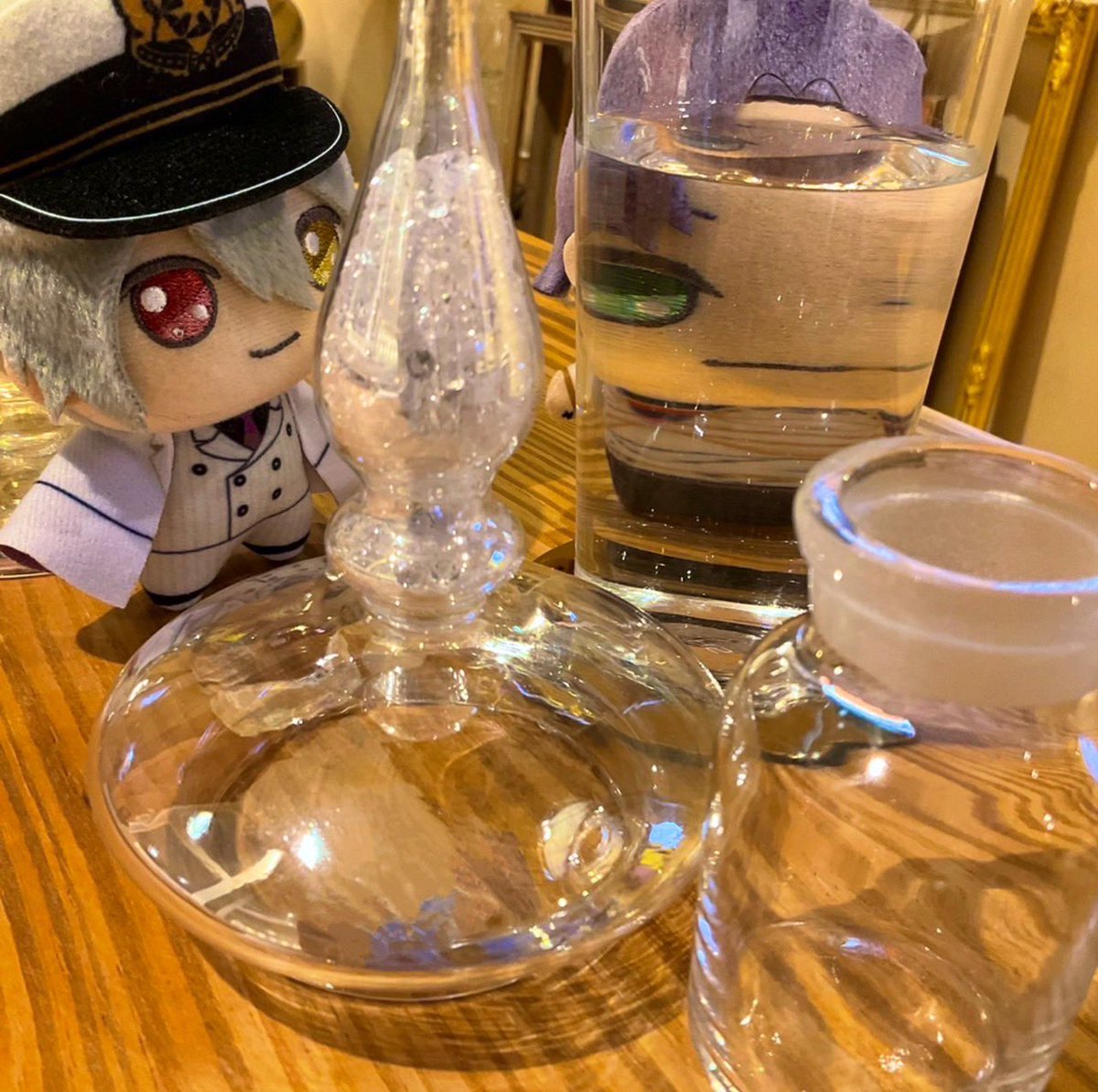 tomamuchoooooo's tweet photo. 4周年おめでとうおめでとう
全くタイムリーじゃないけどお祝い🎉

ざっくりとほやじこしょーかい
ｵeちゃんとﾑrちゃん各単推しからの箱推し https://t.co/XI05nIr52u