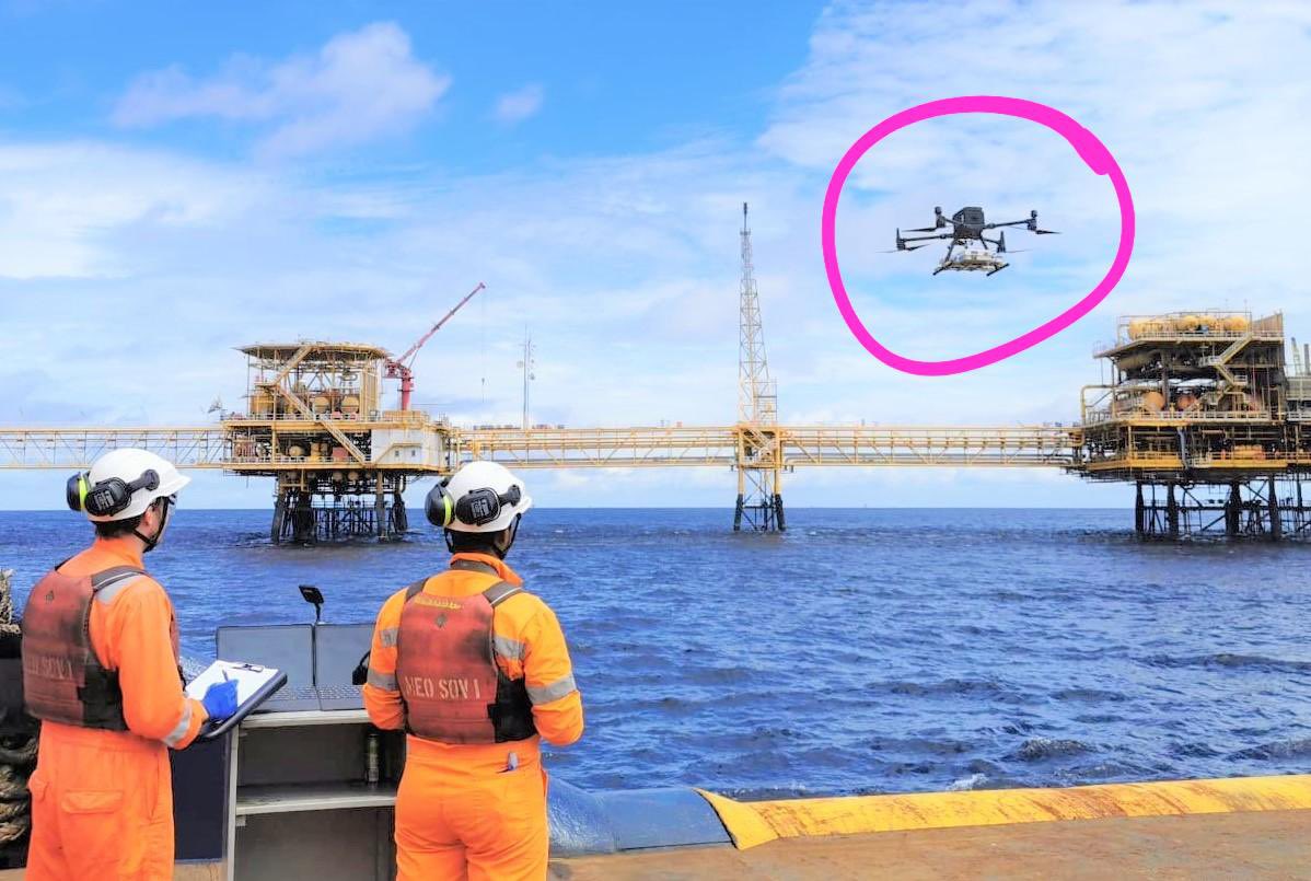 Walking the talk in our commitment to slash methane emissions in the Oil &amp; Gas sector, with our partners from National Companies <a href="/petrobras/">Petrobras</a> 🇧🇷, <a href="/sonangol/">sonangol</a> 🇦🇴 and <a href="/Socar/">Socar</a> 🇦🇿. Today, <a href="/TotalEnergies/">TotalEnergies</a> is transferring its advanced #drone based #technology for measuring and reducing