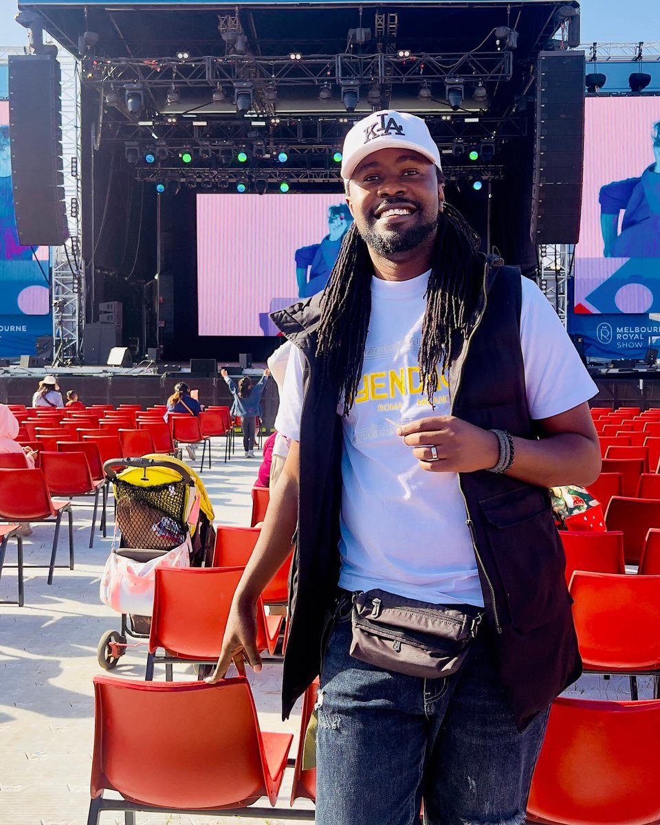 BackyardOfficial tweet media