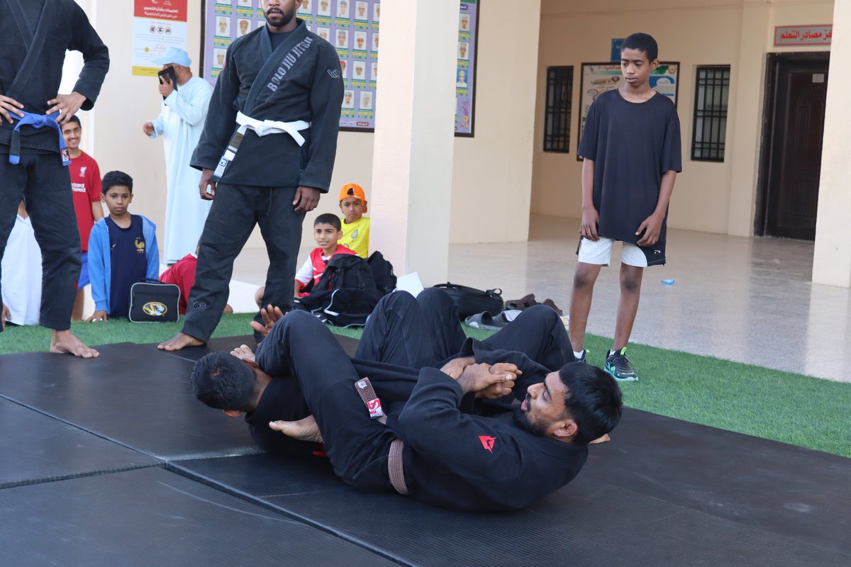 الجوجيتسو كانت حاضرة في يوم #شوية_رياضة مع المصنف الأول على مستوى السلطنة المدرب عبدالله الفارسي