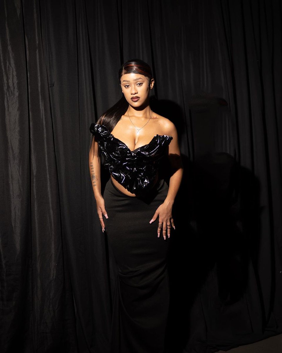 the_viiew's tweet photo. Did you catch Nanette's performance live at the SAMA's if not watch the performance on the official SAMA page on YouTube!
Link In Bio! https://t.co/nWTPxuBhDI