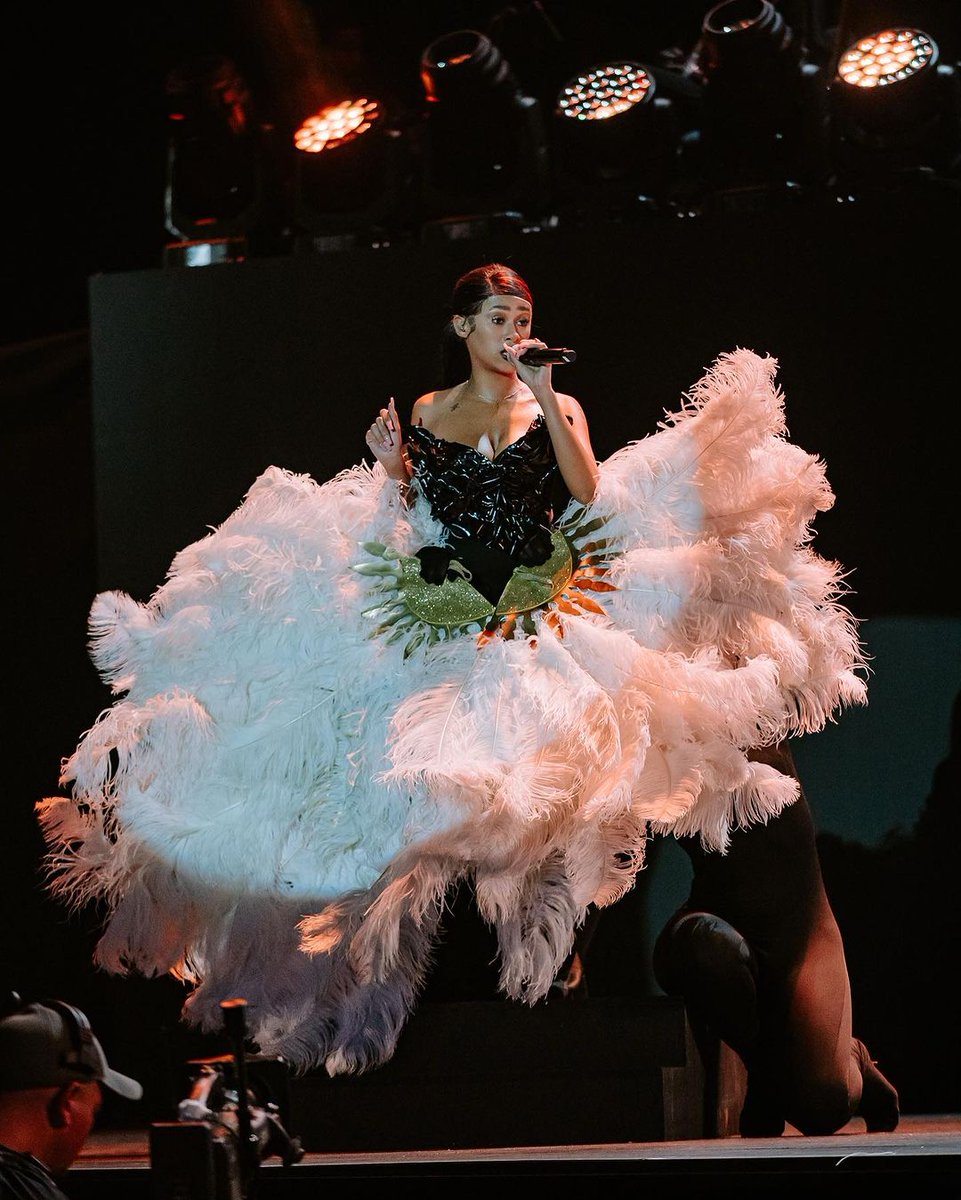 the_viiew's tweet photo. Did you catch Nanette's performance live at the SAMA's if not watch the performance on the official SAMA page on YouTube!
Link In Bio! https://t.co/nWTPxuBhDI