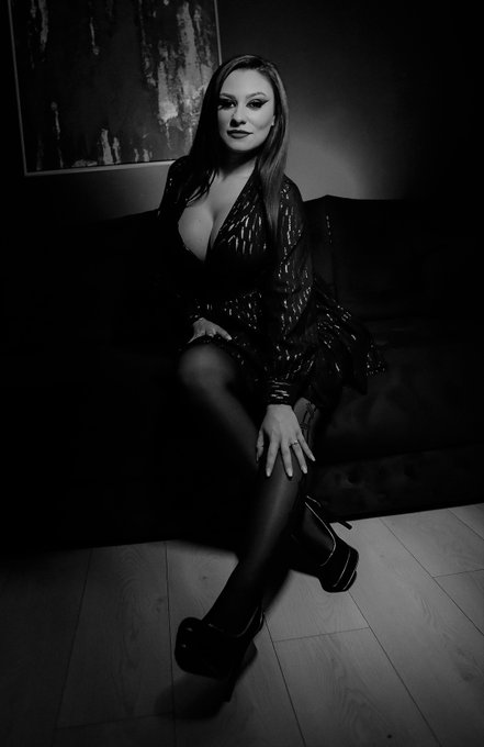 I tease and toy with you, enjoying my ability to make you do anything I want! 🔥 #SubmissiveToy https://t<a href="/tag/submissivetoy"class="tags"><span>#submissivetoy</span></a>