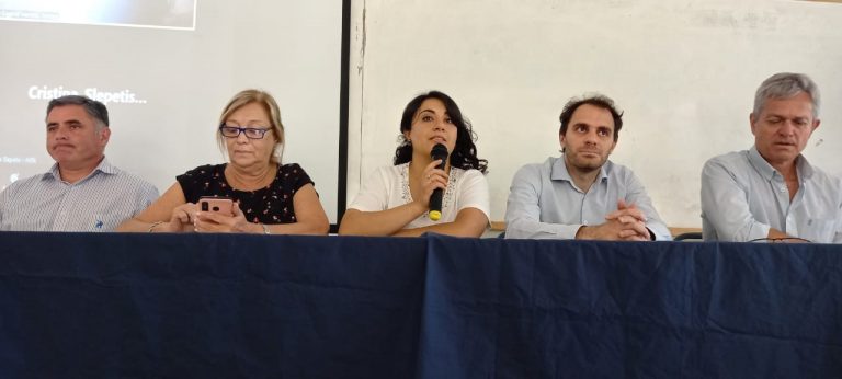 #GestiónAgrícola #Mendoza 
Participamos en <a href="/FCAUNCuyo/">Ciencias Agrarias UNCuyo</a> de la presentación de una aplicación para implementar buenas prácticas agrícolas 
Los detalles en acortar.link/2mJD2w