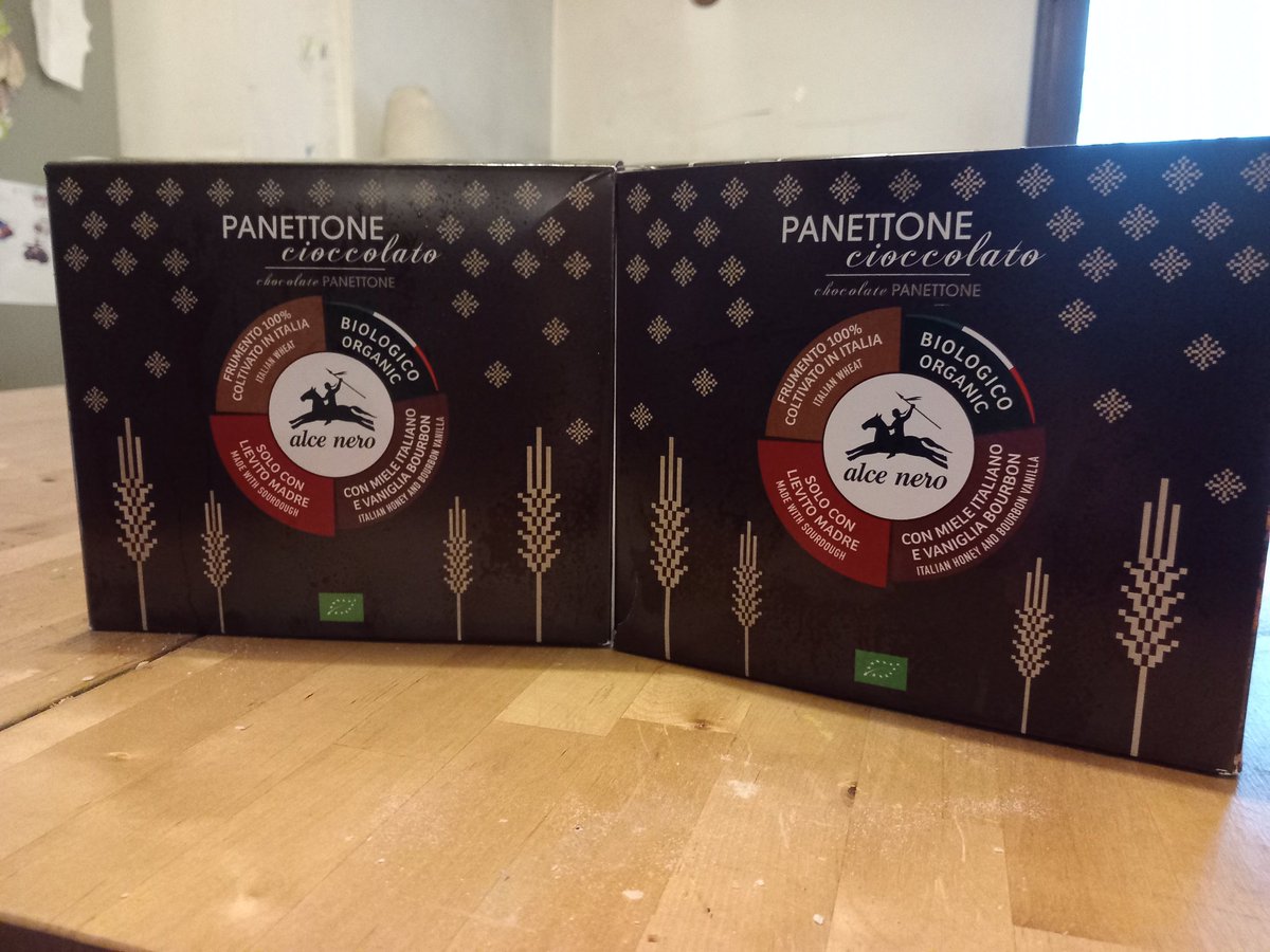 Jess_16j's tweet photo. Sconfiggerò i vostri panettoni del discount a € 2,99 con la qualità. Perché bisogna tornare ad investire sull'alimentazione, sulle aziende italiane e spendere meno in cianfrusaglie inutili. 
@alcenero https://t.co/5eOnlZlF6c