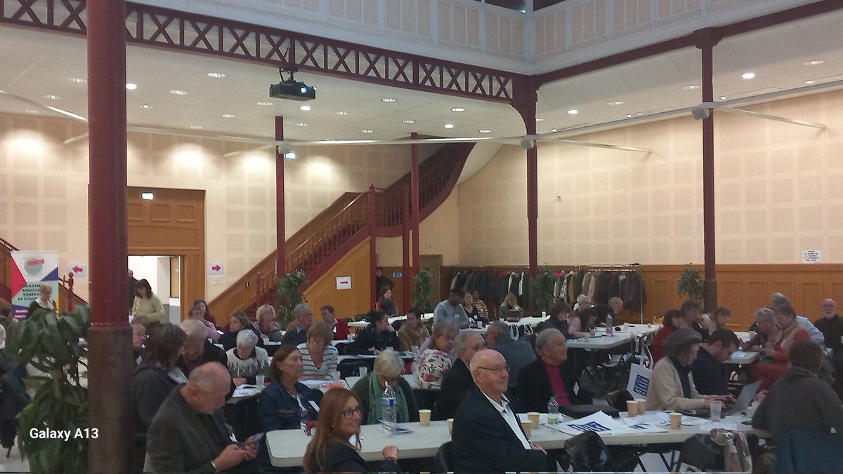 MarielleRengot's tweet photo. En cette journée mondiale du bénévolat. #LilleFrance accueille la 1ere journée d'échange sur l'engagement associatif aujourd'hui et demain en partenariat avec @FranceBenevolat @lemouvementasso
#MDALille Les associations sont un des piliers du vivre ensemble. https://t.co/2HjqdD4RMR