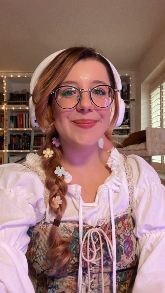 CaffeinatedCozy's tweet image. #DisneyDreamlightValley update and DLC downloading? Check.
#StreamLabsOBS all working? Check.
Rapunzel-inspired outfit? Check!

Only 20 minutes until I get to stream the  #DDLV 1.0 update and Rift in Time expansion…can’t wait! ✨

twitch.tv/thecaffeinated…