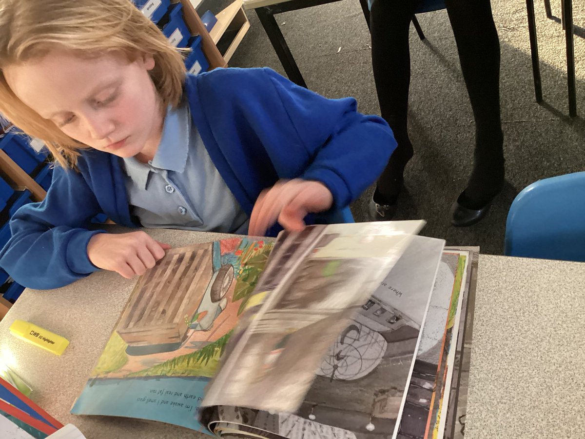 TrThorntree's tweet photo. Y5 have been exploring the #ExtolReads books. #FutureYou https://t.co/ECOqiLcs2w