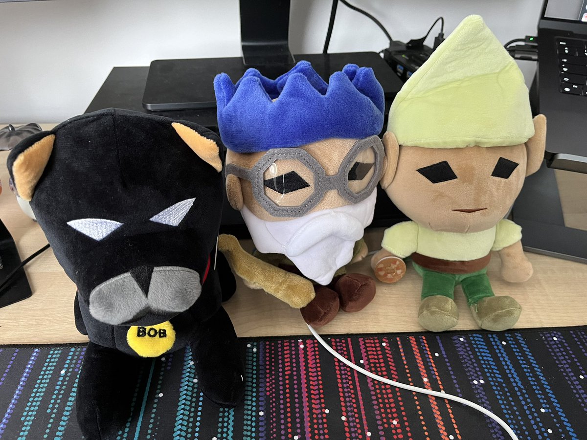 matrdesigns's tweet photo. 3/4 @OldSchoolRS plushies have arrived! Can’t wait to complete the set when the Nieve plush gets shipped https://t.co/36UItAiYEO
