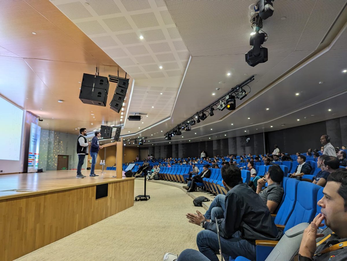 🌟 GenAI Developer Days by Google Cloud x SAP Labs India unveiled the future of AI innovation! 🚀 With sessions based around enterprise app development with AI, that promise a revolutionary shift in app development. 🌐💡<a href="/googlecloud/">Google Cloud</a>