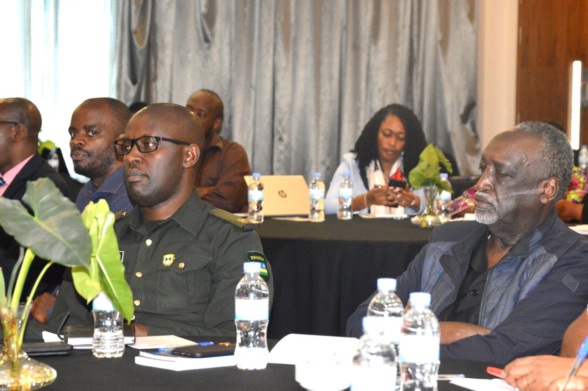 RwandaGender's tweet photo. This afternoon, MIGEPROF and partners from different government institutions and CSOs convened to disseminate the third Generations of the National Action Plan (NAP) related to United Nations Security Council Resolution 1325 (UNSCR 1325) on Women, Peace and Security. https://t.co/UatDE0B7E1