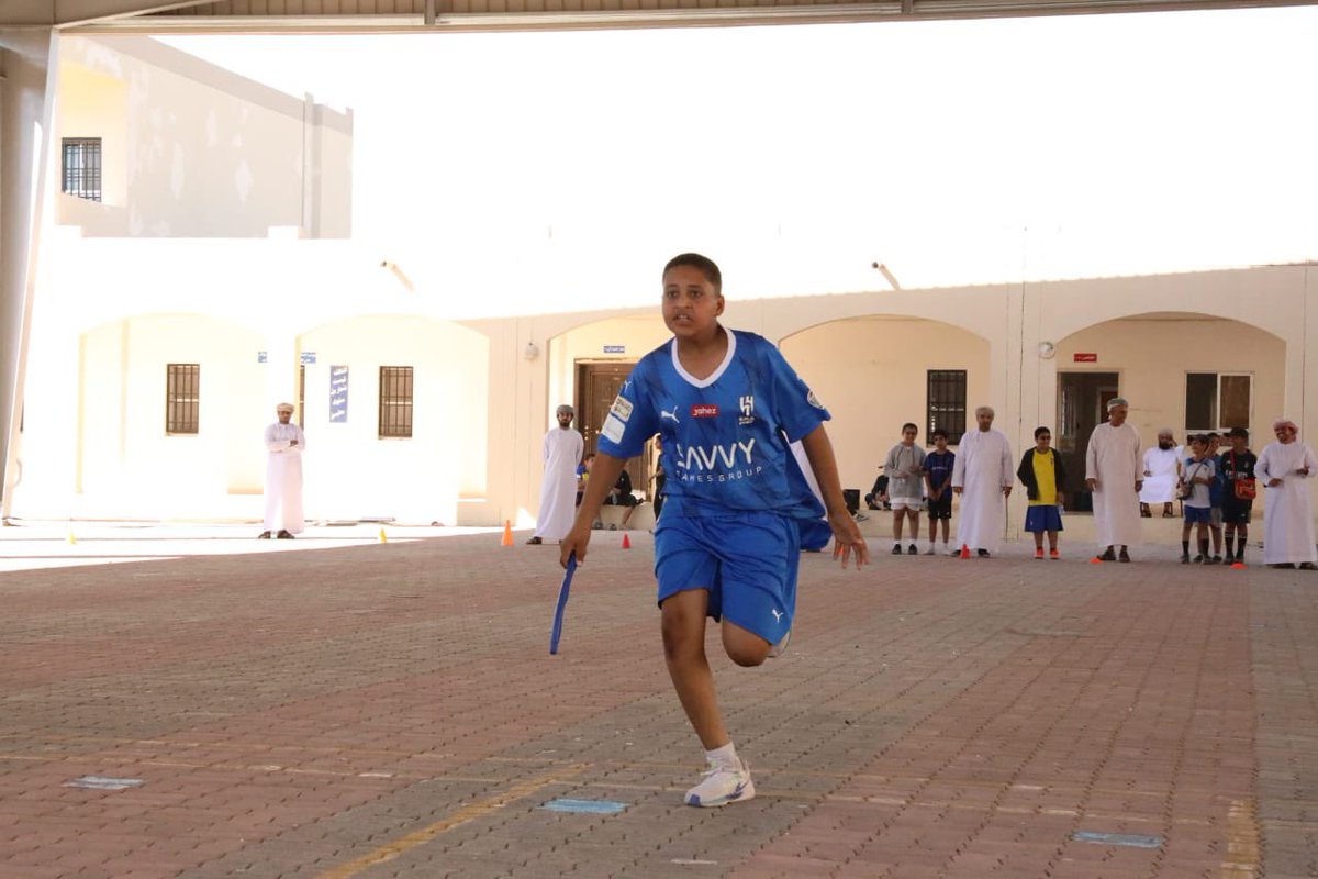 #شوية_رياضة
مسابقات ألعاب القوى بشتى انواع (الجري🏃‍♂️) حيث التركيز والدهاء الذي شارك المعلمين في جولة جري ..
اشراف:
أ.هزاع الريامي
أ.ذياب الفارسي
أ.أحمد السديري
أ.محمد المعمري
أ.عبدالله العلوي
أ.محمد عبدالحليم
#تعلم_مستدام
#ألعاب_القوى
#المدرسة_والمجتمع
<a href="/omanssa_dh/">لجنة الرياضة المدرسية بالظاهرة</a>
<a href="/OmanSSA/">الاتحاد العُماني للرياضة المدرسية</a>