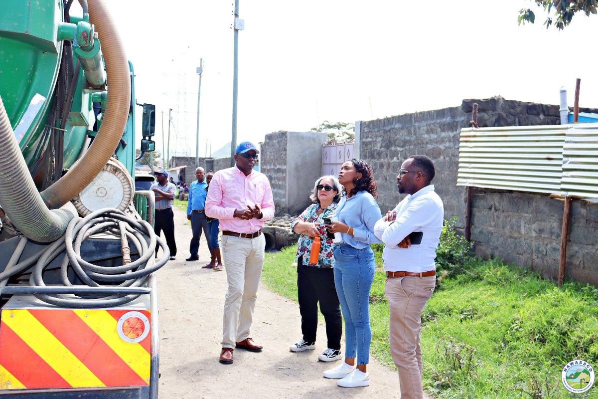 NakuruWater's tweet photo. Thrilled to host Emma Bakhle and Hope Mwangi  @WSUP_Intl Funding team - they got a first hand experience on the impact of water &amp; sanitation initiatives to the communities in Nakuru City. With @MakaaDotcom
#EnrichingLife
#Nawassco@20 
#LeavingNoOneBehind 
#WSUPImpact https://t.co/5leDKUMtg8