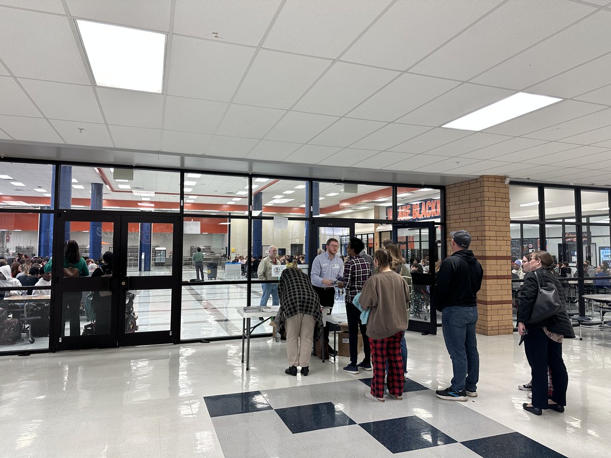 Great turnout at the BHS TN Promise meeting last night for our senior students! #TNPromise #GoBlaze #BlackmanHighSchool #TNAchieves