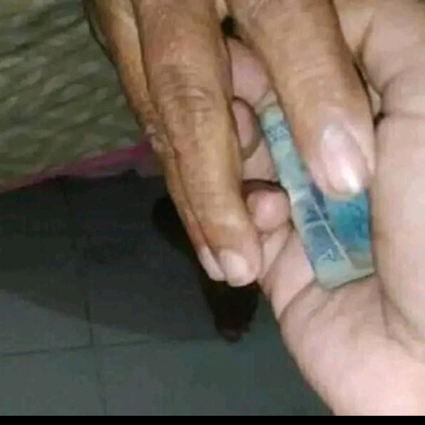 Nobody :

my grandma: don’t tell anyone i gave you this