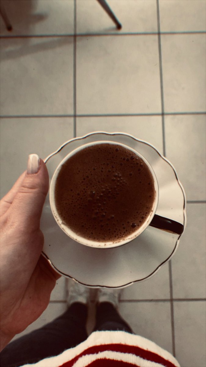 Dila_K55's tweet photo. Dünya Türk Kahvesi Günü Kutlu Olsun ☕️

Ama En Çokta Kadın Hakları Günü Kutlu Olsun 🦹‍♀️

#dünyatirkkahvesigünü 
#5AralikDunyaKadinHaklariGunu 
#KADINHAKLARIgünü 
#5ARALIK1934 https://t.co/20RhKDwBfH