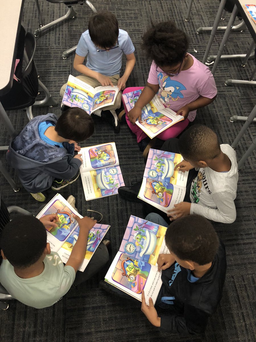 SarahCJCannon's tweet photo. #warrenwill #shareyourjoy #eastridgeelementary https://t.co/FFyGC1ZxcT