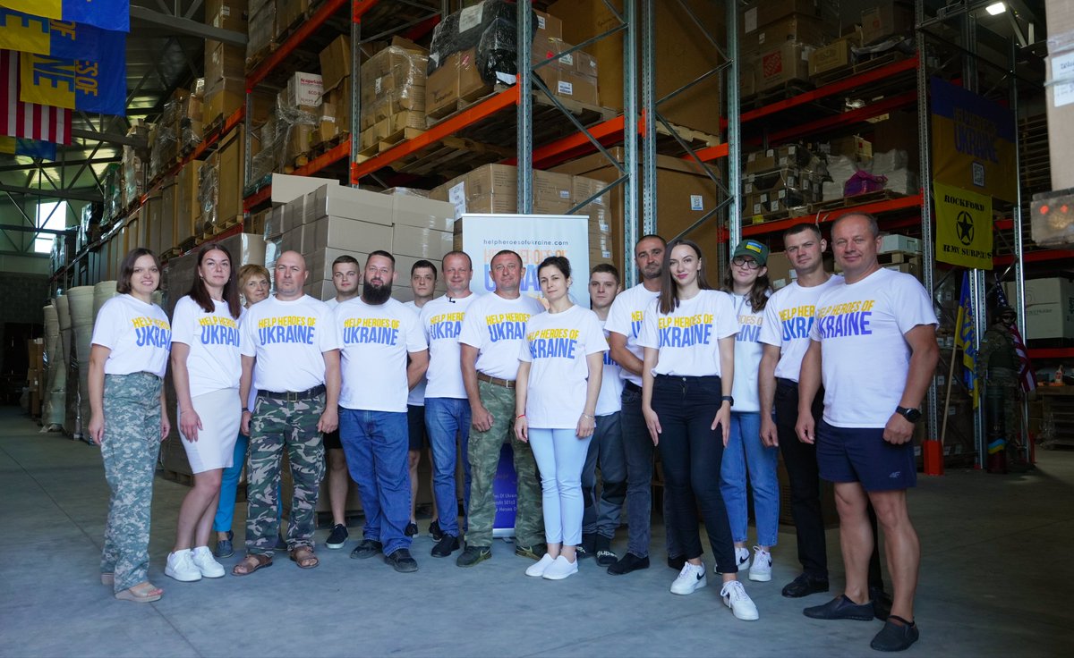 HelpHeroesOfUkr's tweet photo. Today, the whole world celebrates #VolunteerDay 📅 Thanks to the dedicated work of volunteers, whether in Ukraine or thousands of kilometers away, in USA, we can maintain strong support and assist Ukrainian army and civilians in navigating this challenging path. Thank you all💪 https://t.co/npu6LkYvJL