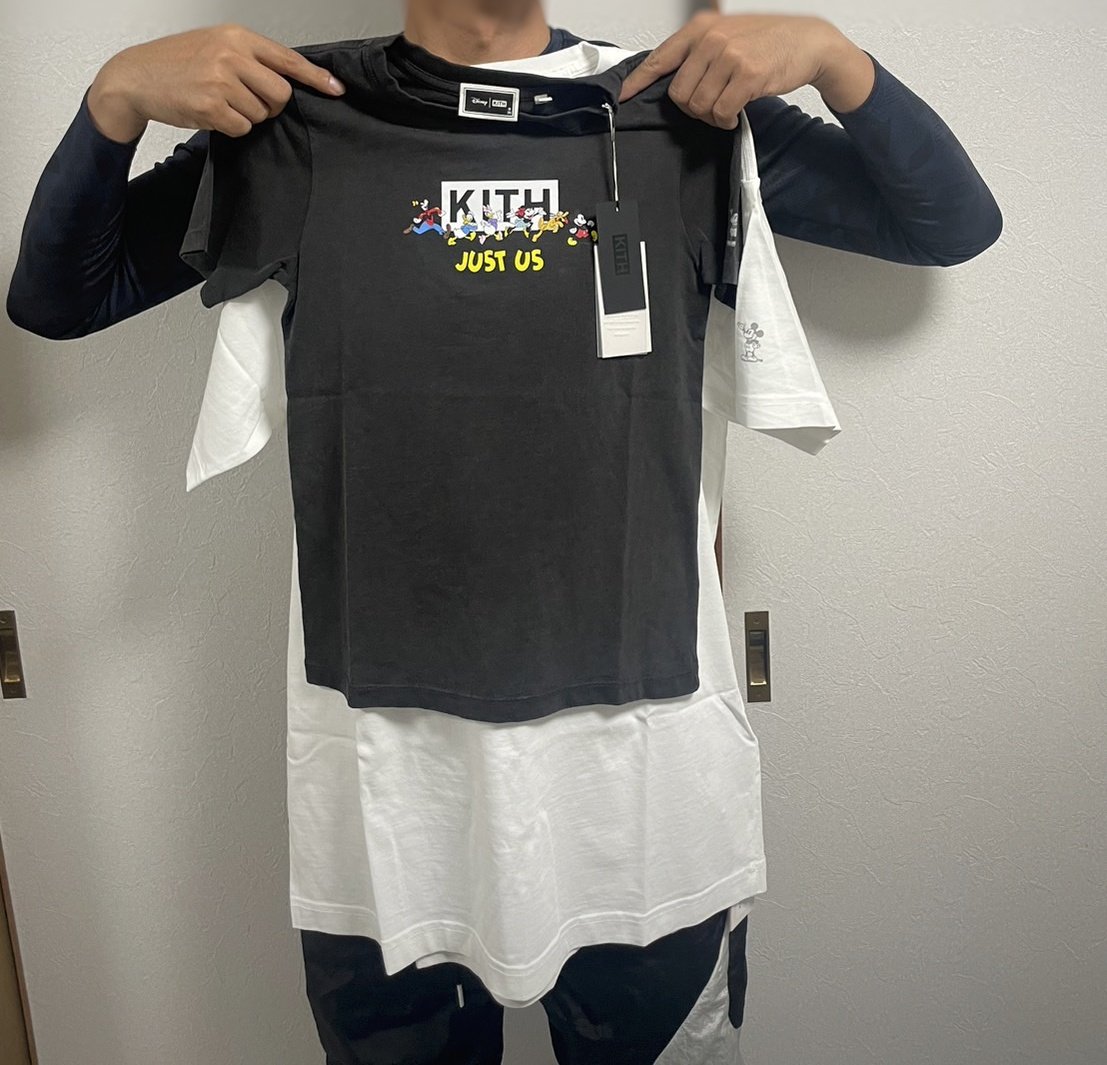 kakaricho03433's tweet photo. やっとkithのディズニーコラボ届きました😆
白と黒のTシャツ両方買ってて一緒に届いたァ～🥺

は？？？？？？？？？

 #mondayprogram
 #kith
 #disney https://t.co/ZBtvHQ8Ojs