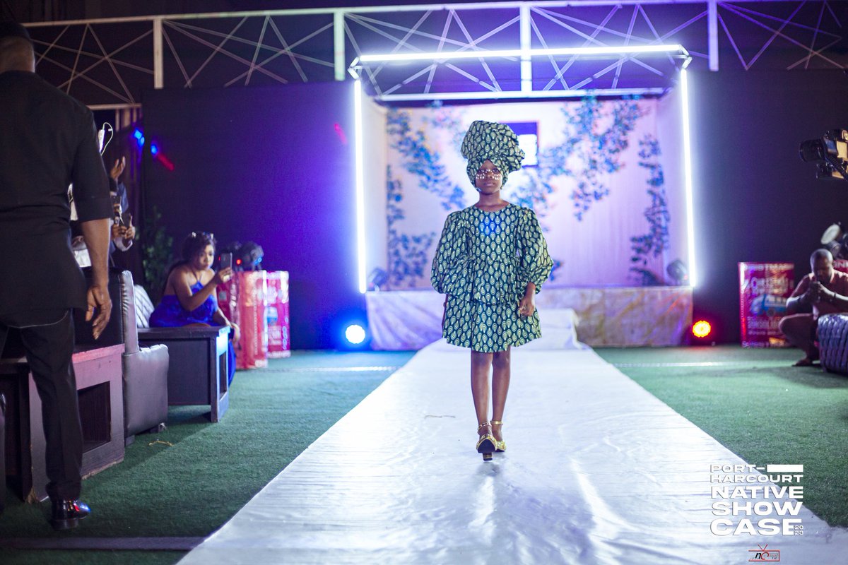 nolimittv_9ja's tweet photo. Jasmine Afrique came through at the Native Show Case by Emmy Jay Fashion Empire with a wonderful display of her latest collection.
#nolimittv #nativeshowcase #jasmineafrique https://t.co/WVbYHjF3i0