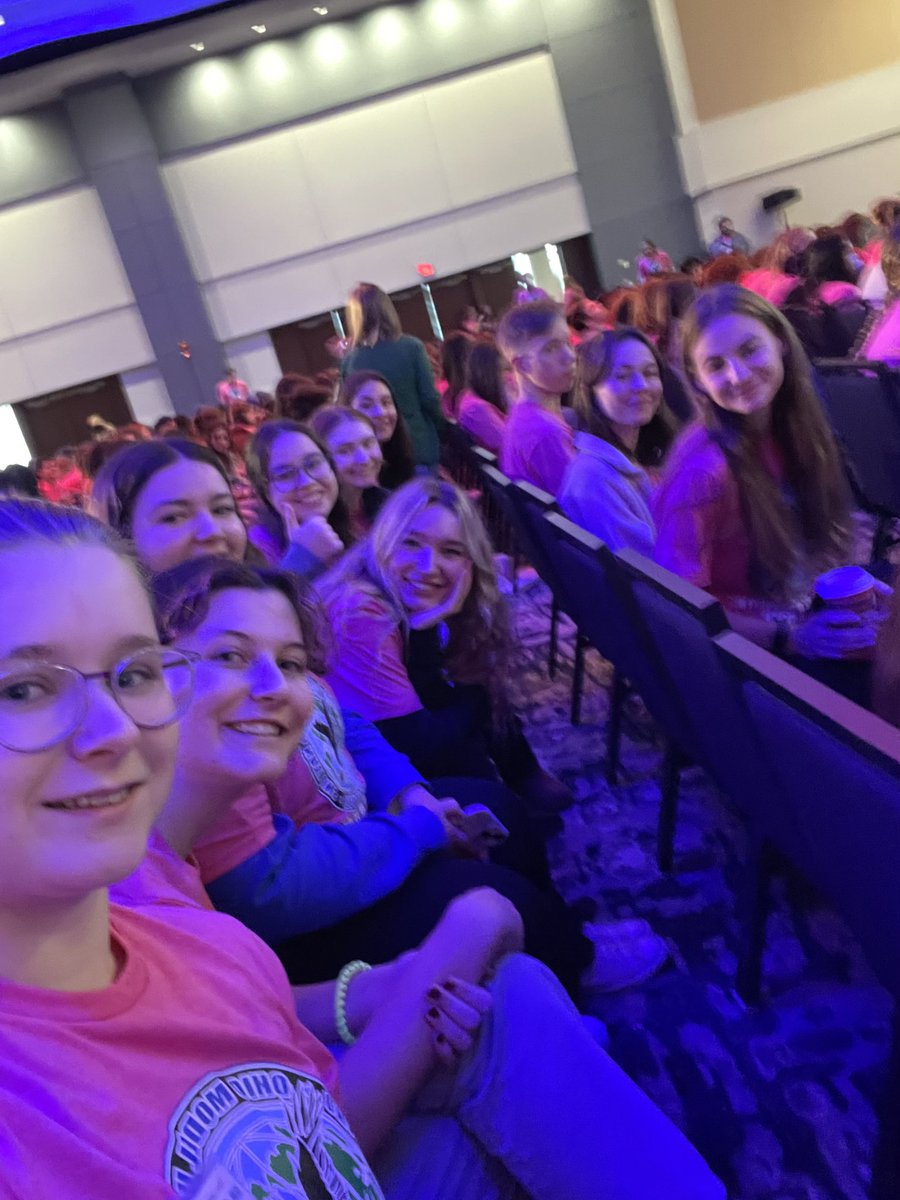 JapanOmun2023's tweet photo. Who’s that hottie in the middle?? Prob me #omun2023 https://t.co/biEv5ceSzN