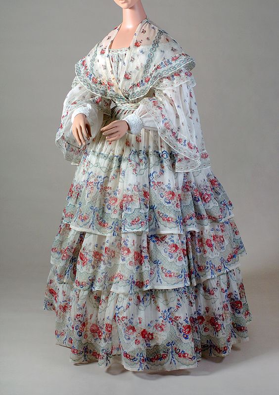 Catherine Curzon tweet media