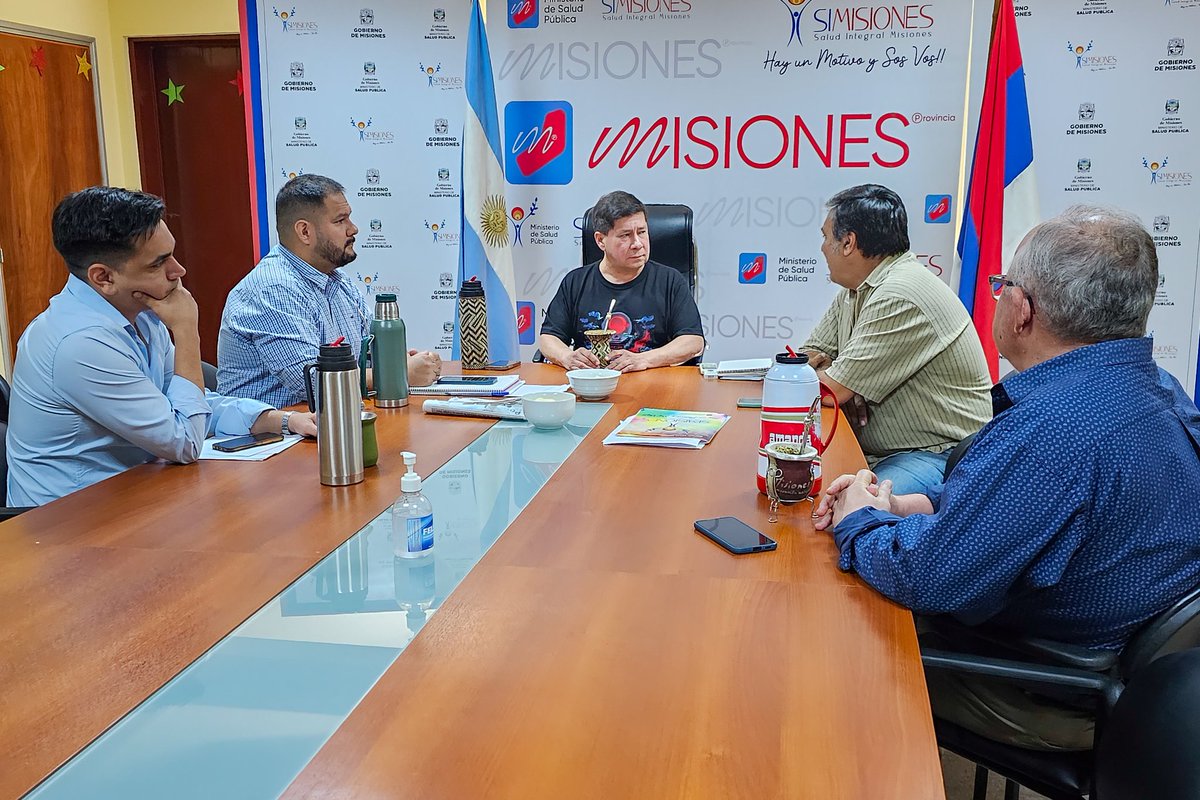 OscarAlarcon_'s tweet photo. ❕️Reunión con Gustavo Aman 👏🏻 https://t.co/6NgxqOkYSN