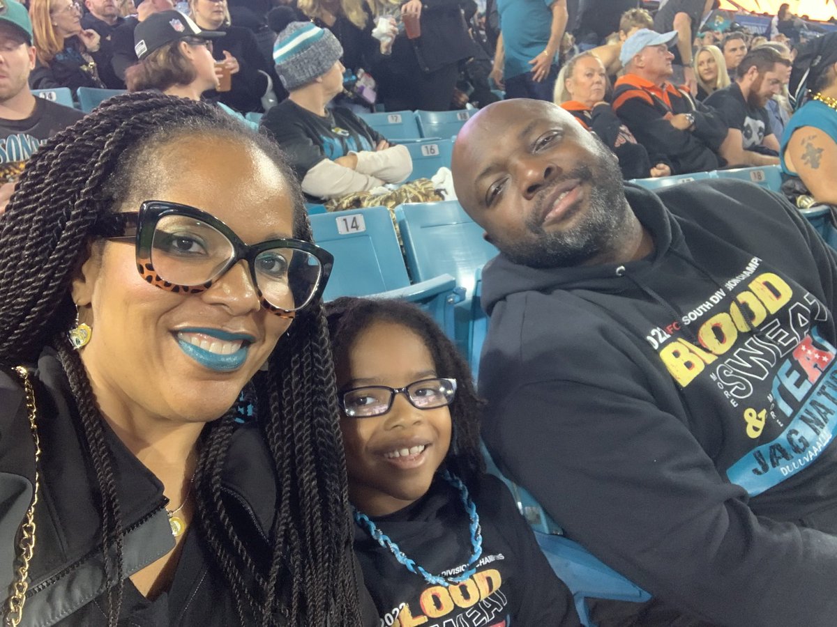 Of course I get a pass for #mnf #nfl #jaguars #duuuval #smileypartyof3 #iwatj #dtwd #myfavoriteplaceonearth