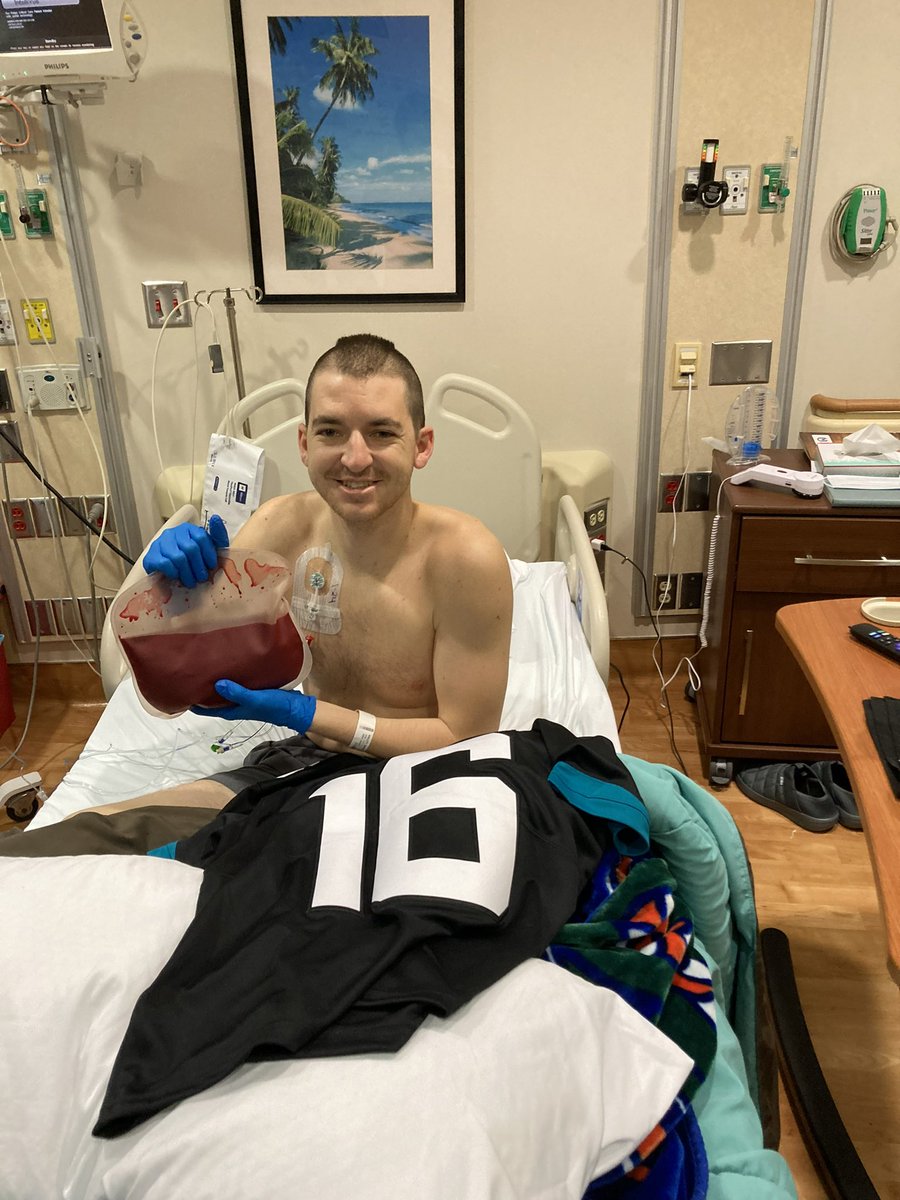 mtpruitt5's tweet photo. Warning: cheese post

Yeah my team lost last night and our QB got hurt. But after YEARS of quarantine - I finally got to be in a crowd and watch my beloved @Jaguars with one of my best friends @Gage_D1016. 

I received a transplant only 11 months ago and I’m already feeling normal. Life is a miracle. And I have so many people to thank - especially @MoffittNews. 

Enjoy life, everyone. Stop saying no to making memories. 

Get better soon, @Trevorlawrencee