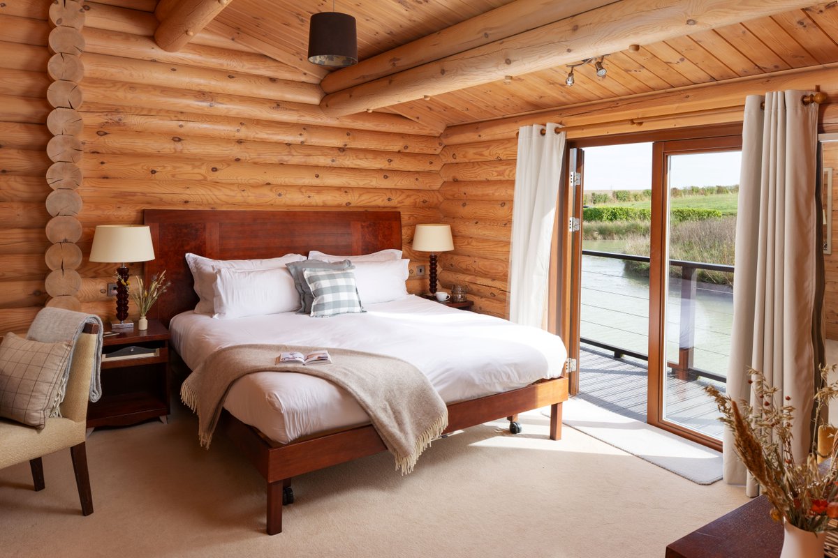 Take a break to blissfully escape the hustle and bustle of life. There is nothing better than rest and relaxation to feel restored.

#suffolkescape #suffolkescapes #stoprelaxunwind