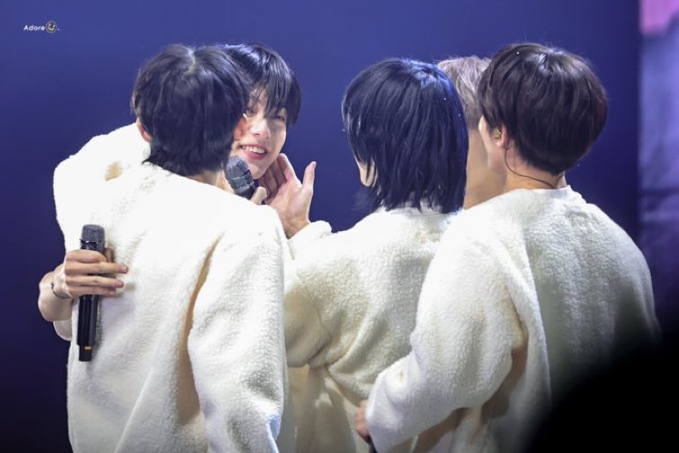 emul2O5's tweet photo. ⋆𐙚₊˚⊹♡

생일 축하해요. 세상에서 제일 사랑해요.

#겨울하늘에서_발견한_수빈이라는별
#ToEternityWithSOOBIN
#愛されリーダースビンのお誕生日 https://t.co/la2ATJo8av