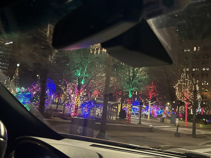 Cleveland is off to a fantastic start! I love having yearly traditions with special friends❣️🎄 https://t<a href="/tag/bikinicompetitor"class="tags"><span>#bikinicompetitor</span></a><a href="/tag/10weeksout"class="tags"><span>#10weeksout</span></a><a href="/tag/truenovice"class="tags"><span>#truenovice</span></a>